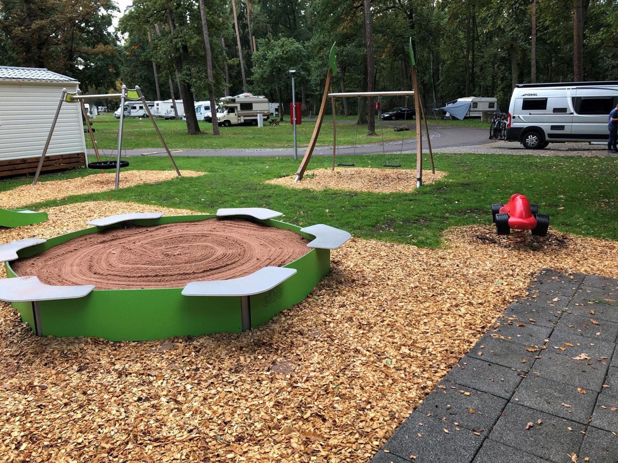 Knaus Campingpark Nürnberg Exterior foto